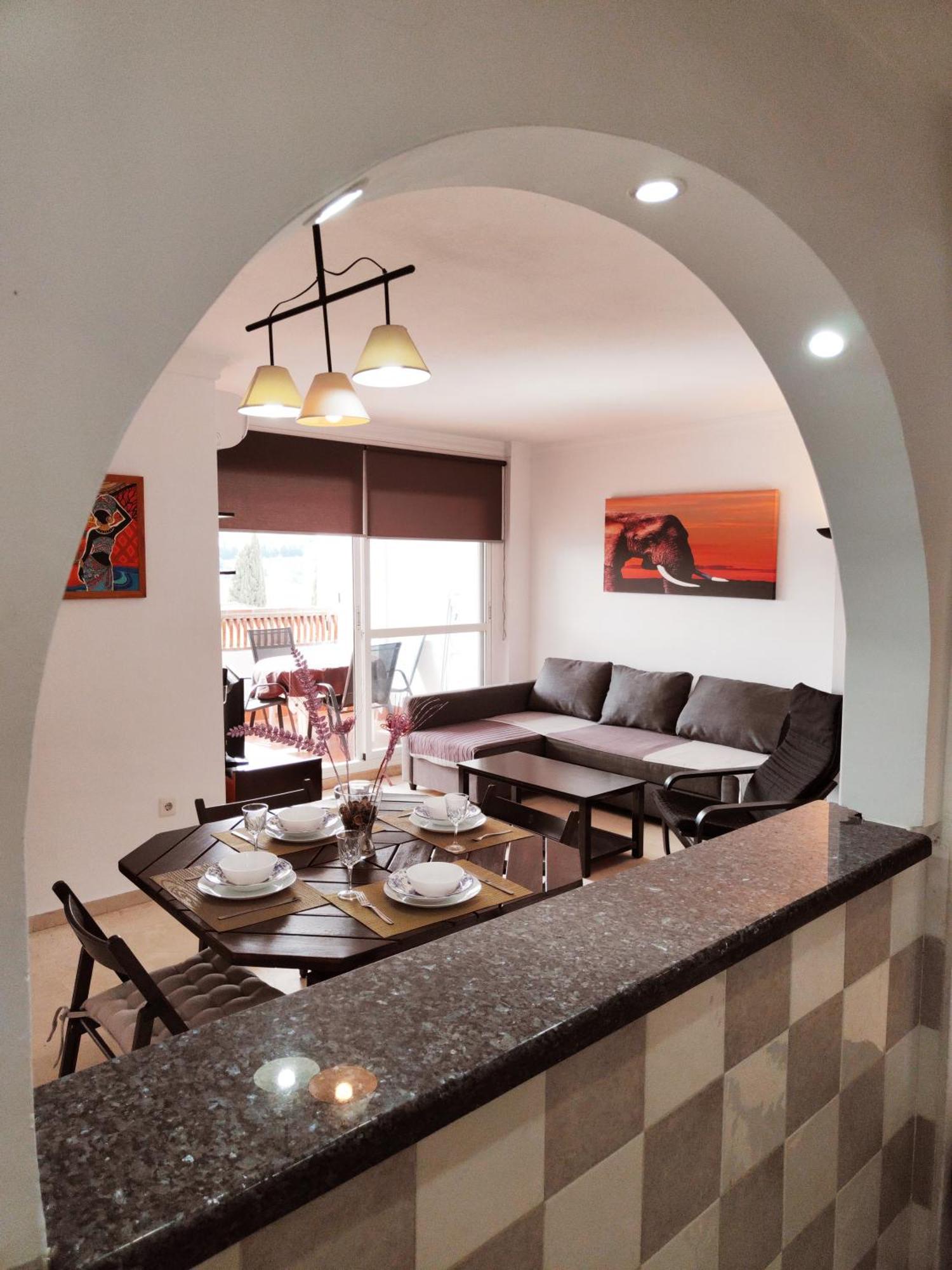 2Bdr Sunny Apartment With Pool And Private Parking In Benalmádena Exteriér fotografie