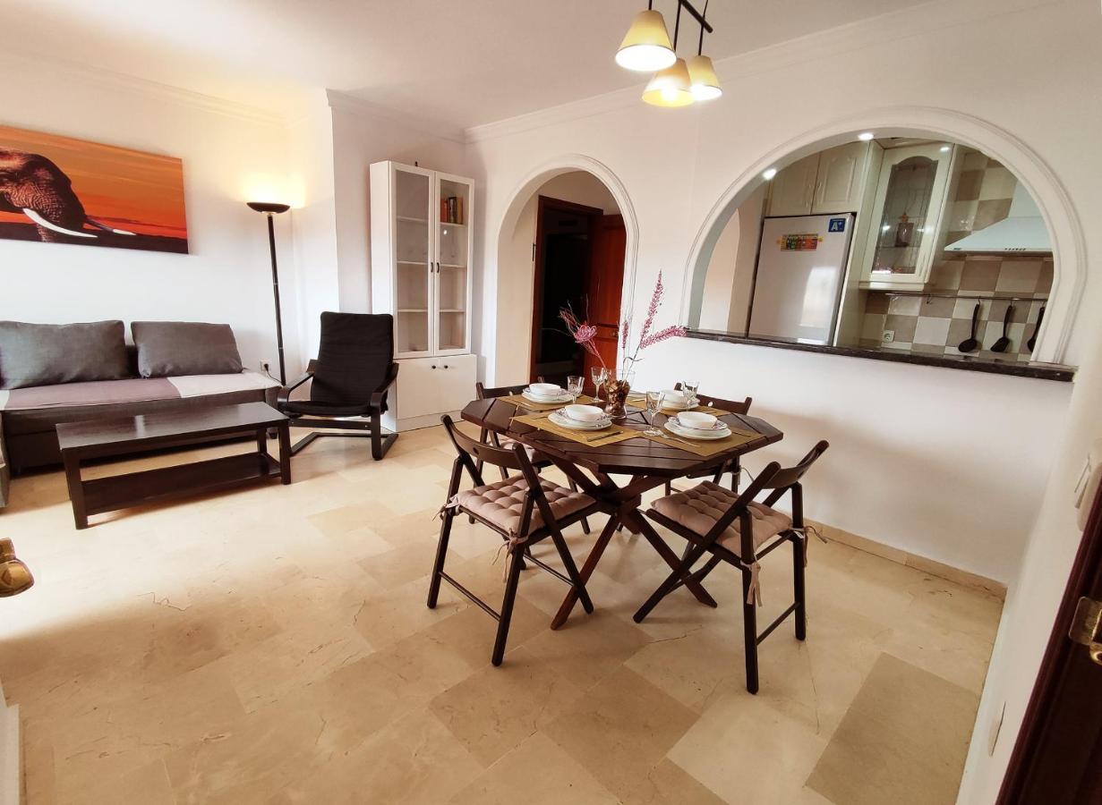 2Bdr Sunny Apartment With Pool And Private Parking In Benalmádena Exteriér fotografie