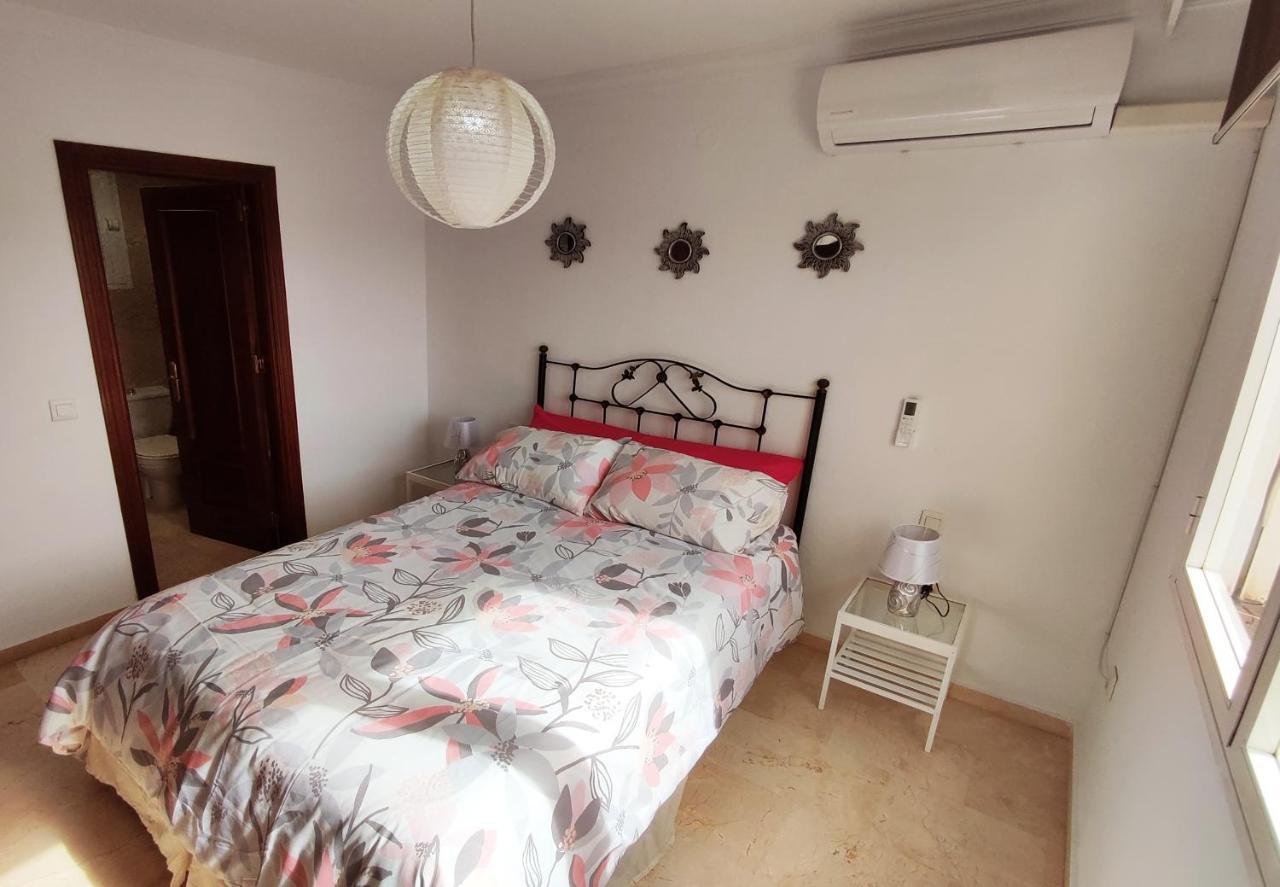 2Bdr Sunny Apartment With Pool And Private Parking In Benalmádena Exteriér fotografie